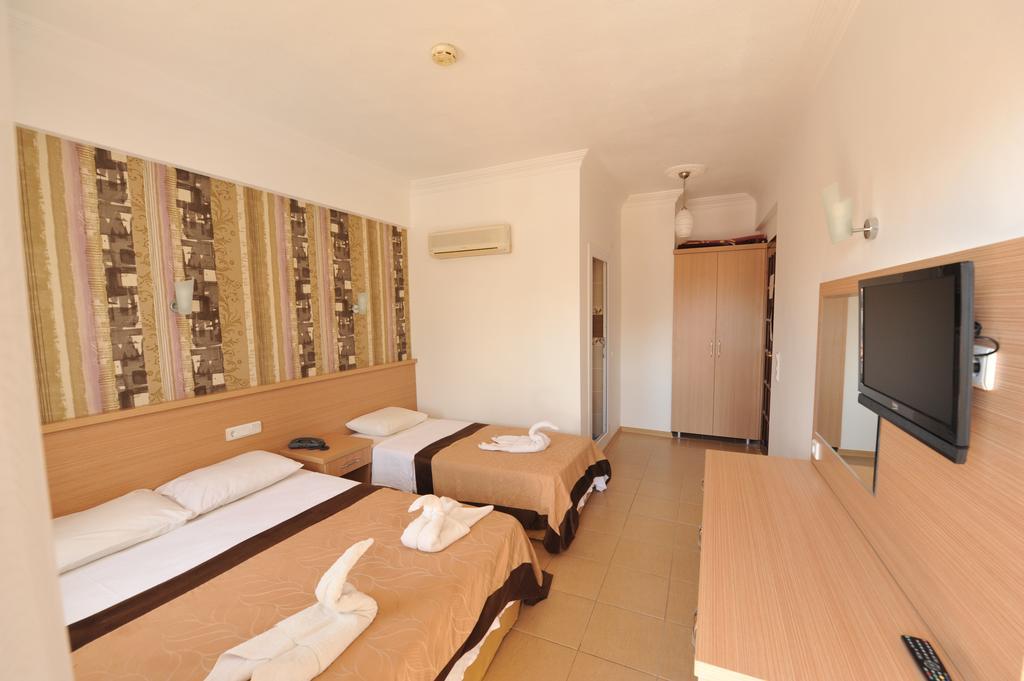 Taner Otel Ολουντενίζ Εξωτερικό φωτογραφία